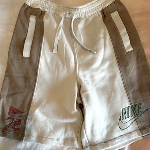 NWT Nike boys size XL cream and tan tie waist sweat shorts